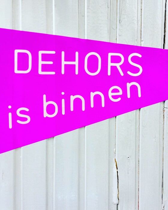 dehors